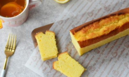 The sweet and sour cloud of passion fruit pound cake is a simple recipe to make at home
